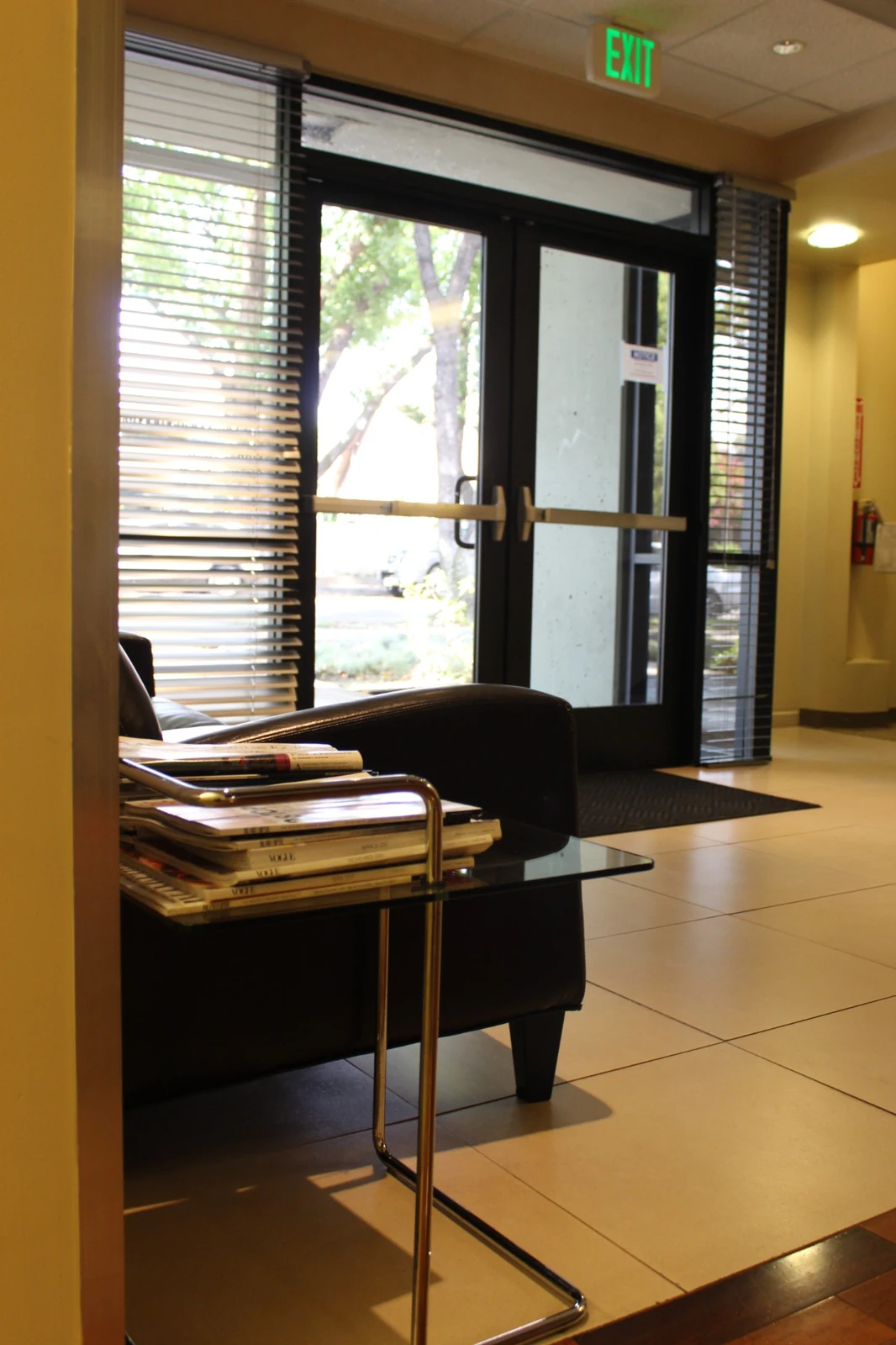 Gateway Executive Suites: entrance and seating area at 500 East E Street