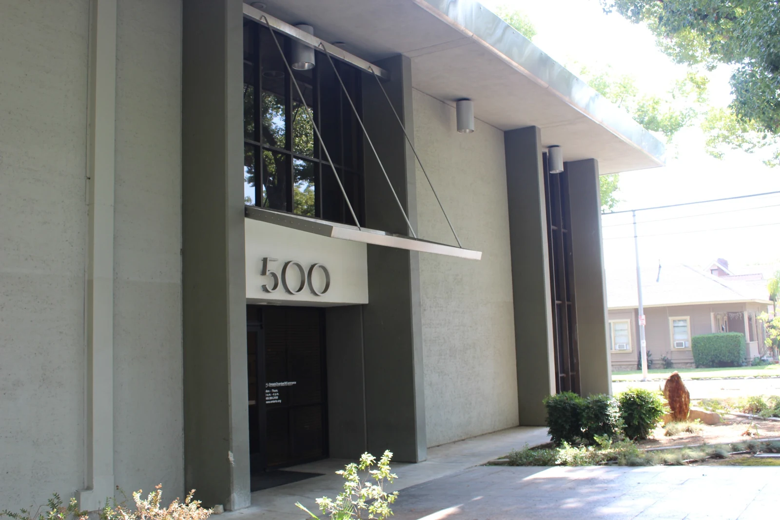 Gateway Executive Suites: facade and landscaped entrance at 500 East E Street